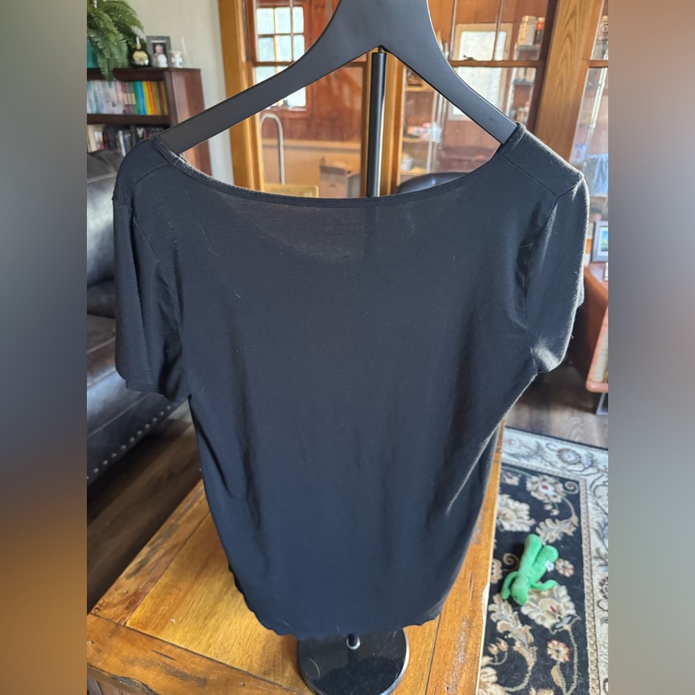 Hollister Must-Have Collection Easy Tee Black Women’s Size M - Picture 3 of 7